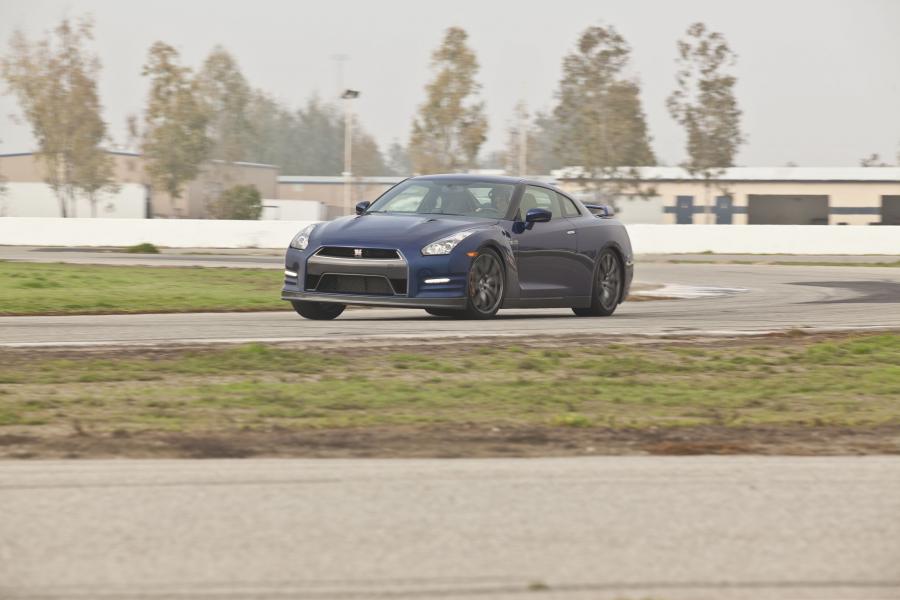  Nissan GT-R 2012 года  (US) (фото 59 из 74)